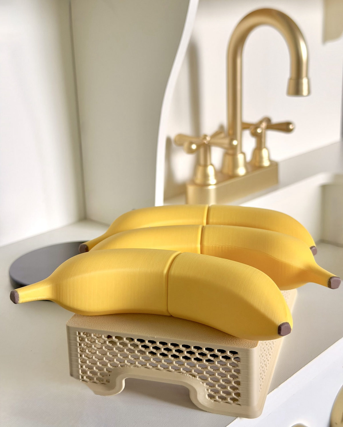 Magnetic Banana - Montessori Toy